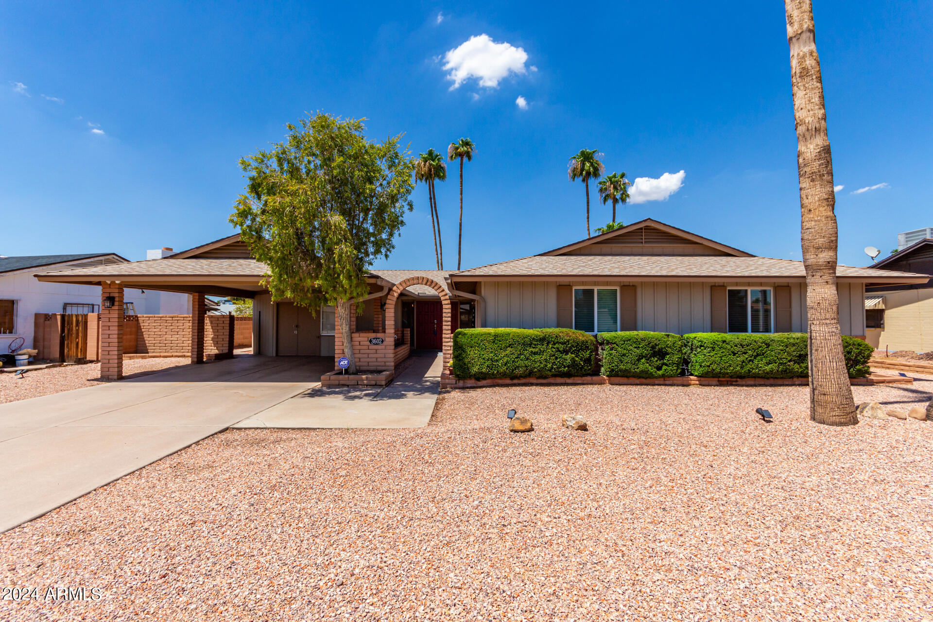 3602 West Shangri-la Road Phoenix, AZ 85029 - Photo 1 of 29 Gallery Image 1