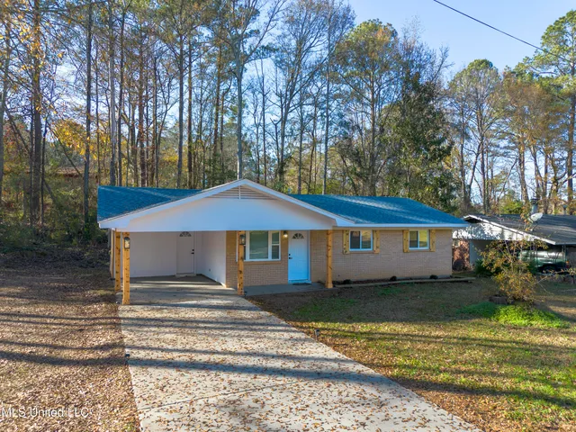 $170,000 | 622 11th Avenue Northwest, Magee, MS 39111