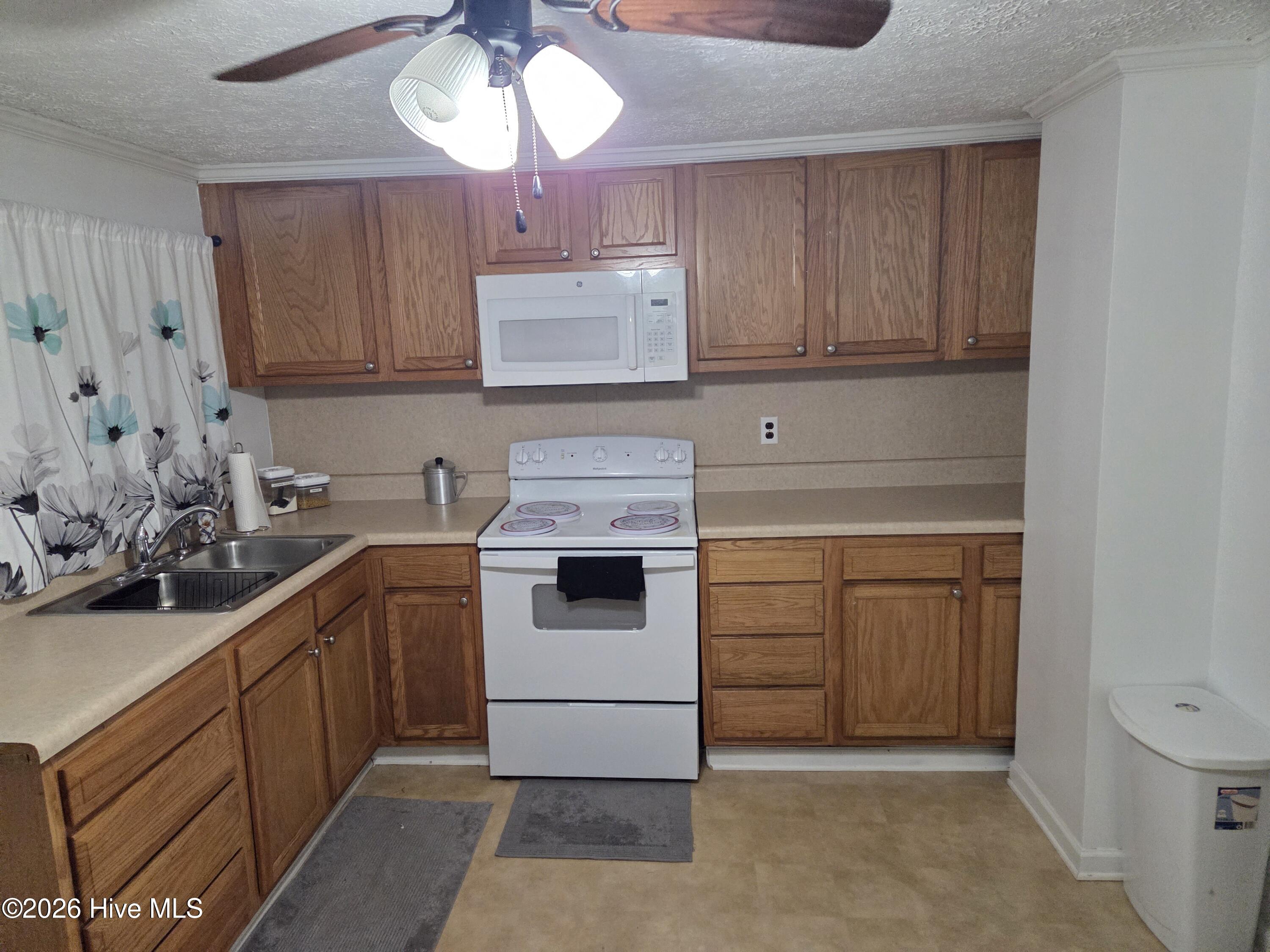 2612 Lowe Road Lumberton, NC 28360 - Photo 6 of 9