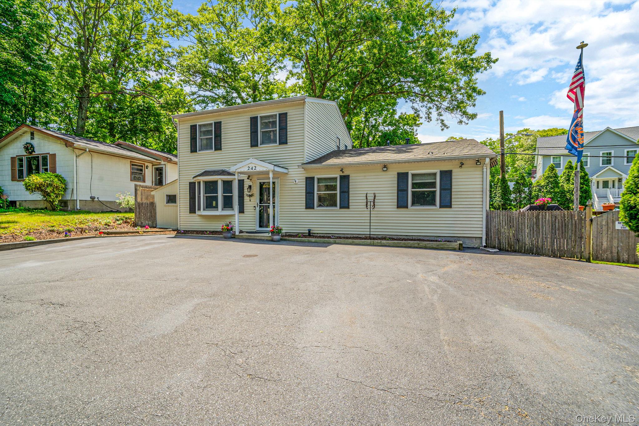 242 Lower Rocky Point Road Sound Beach, NY 11789 - Photo 2 of 36