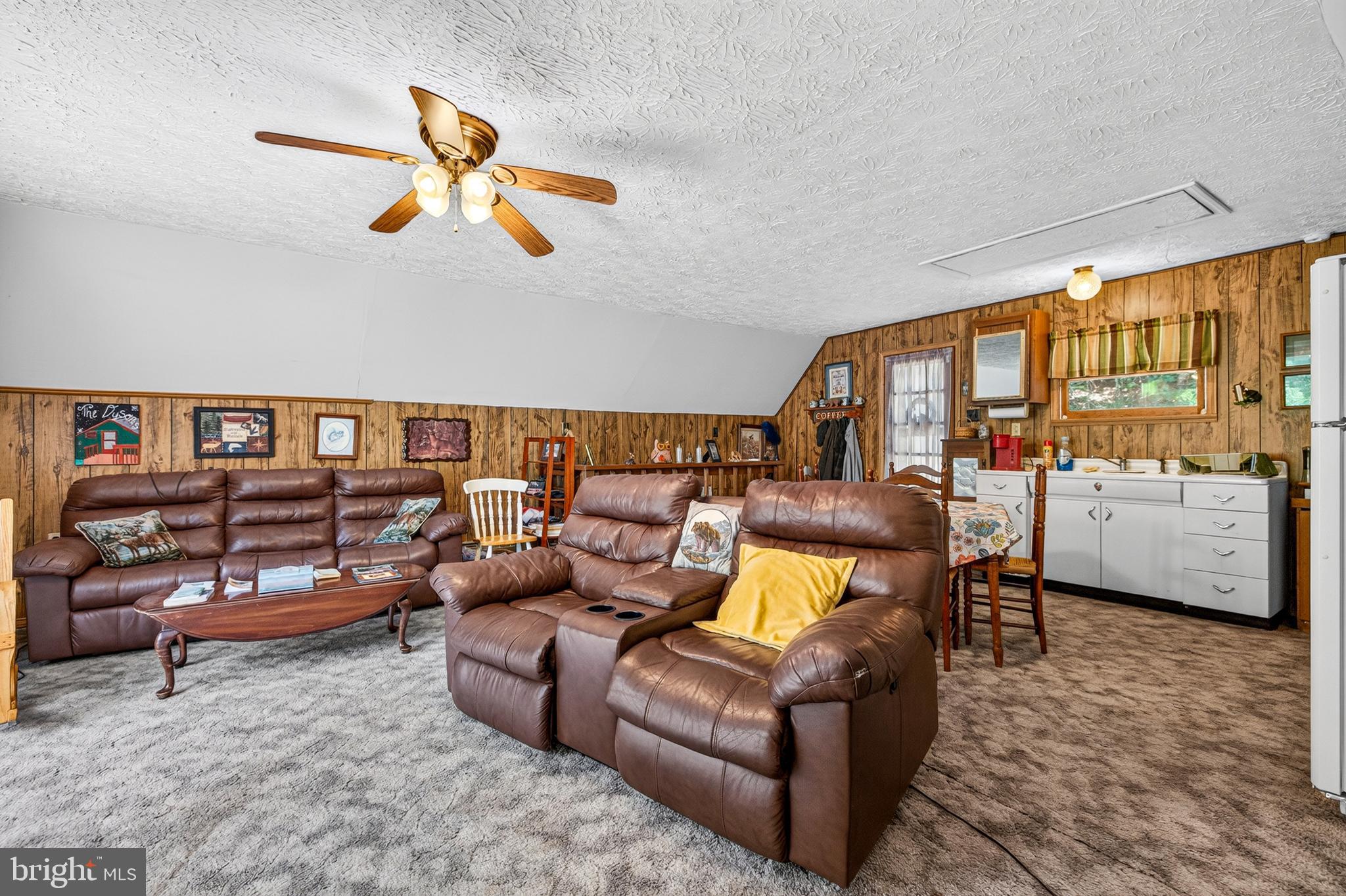 1247 Somers Road Luray, VA 22835 - Photo 7 of 67 a living room with furniture