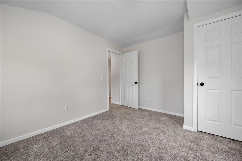 70 Rock Avenue Pawtucket, RI 02861 - Photo 23 of 25