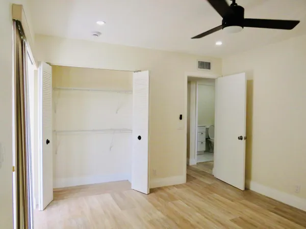 $179,000 | 557 Burgundy L, Delray Beach, FL 33484