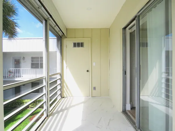 $179,000 | 557 Burgundy L, Delray Beach, FL 33484