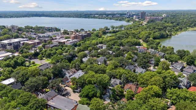 $1,175,000 | 2833 Irving Avenue South, Minneapolis, MN 55408