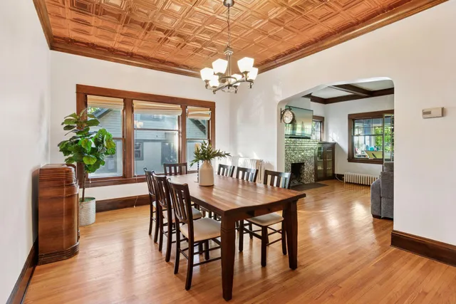 $1,175,000 | 2833 Irving Avenue South, Minneapolis, MN 55408