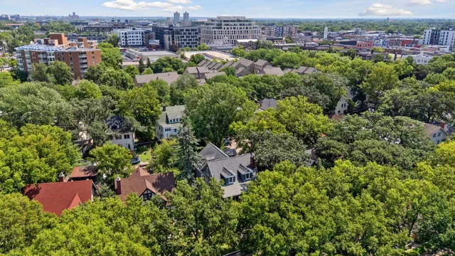 $1,175,000 | 2833 Irving Avenue South, Minneapolis, MN 55408