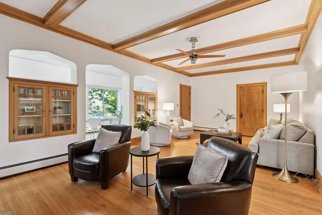 $1,175,000 | 2833 Irving Avenue South, Minneapolis, MN 55408