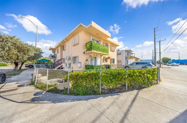 $1,250,000 | 955 West 23rd Street, Hialeah, FL 33010