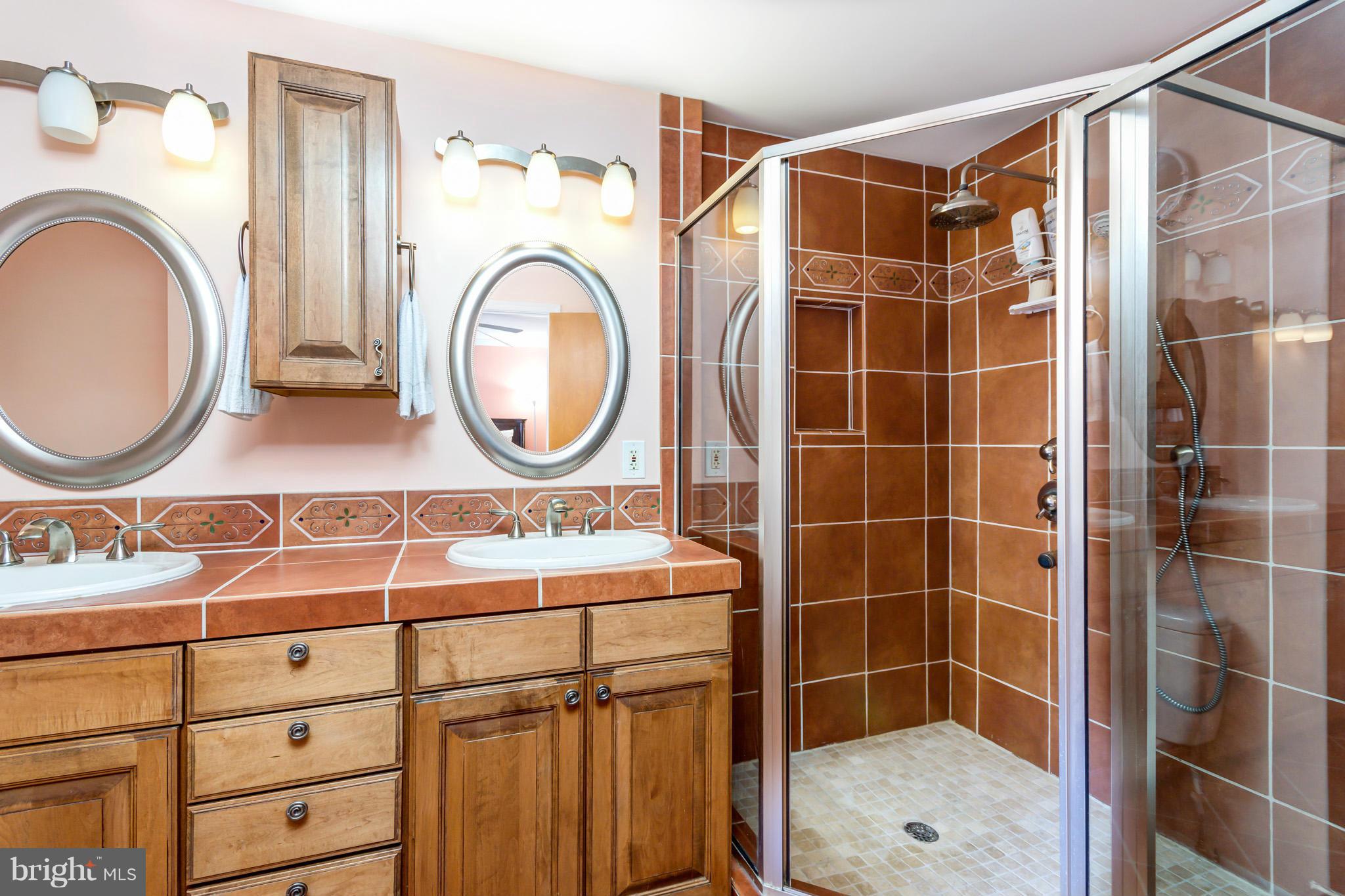 15317 Bond Mill Road Laurel, MD 20707 - Photo 19 of 30 Bath (Master)