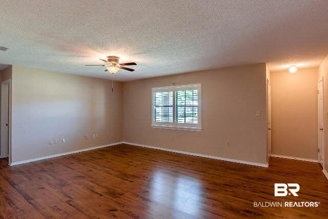 507 West Ariel Avenue Foley, AL 36535 - Photo 6 of 22