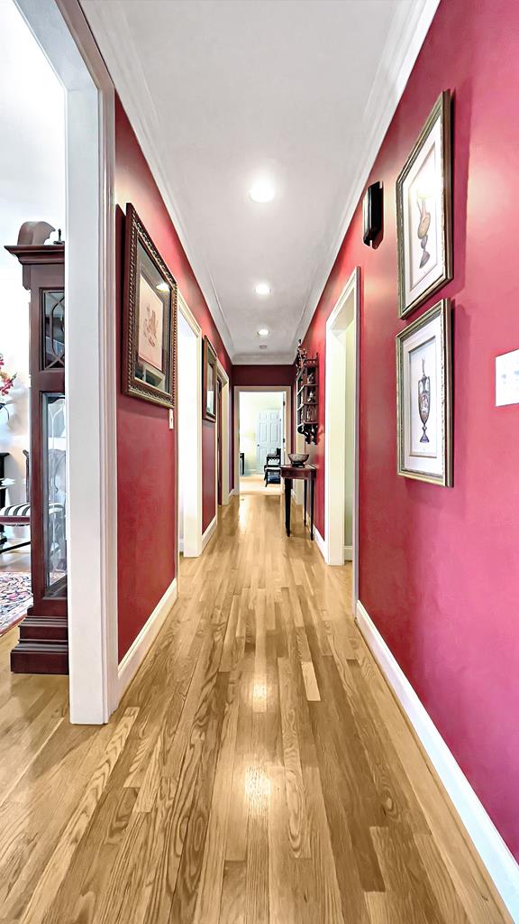 306 Parkwood Road Greenwood, SC 29646 - Photo 18 of 44