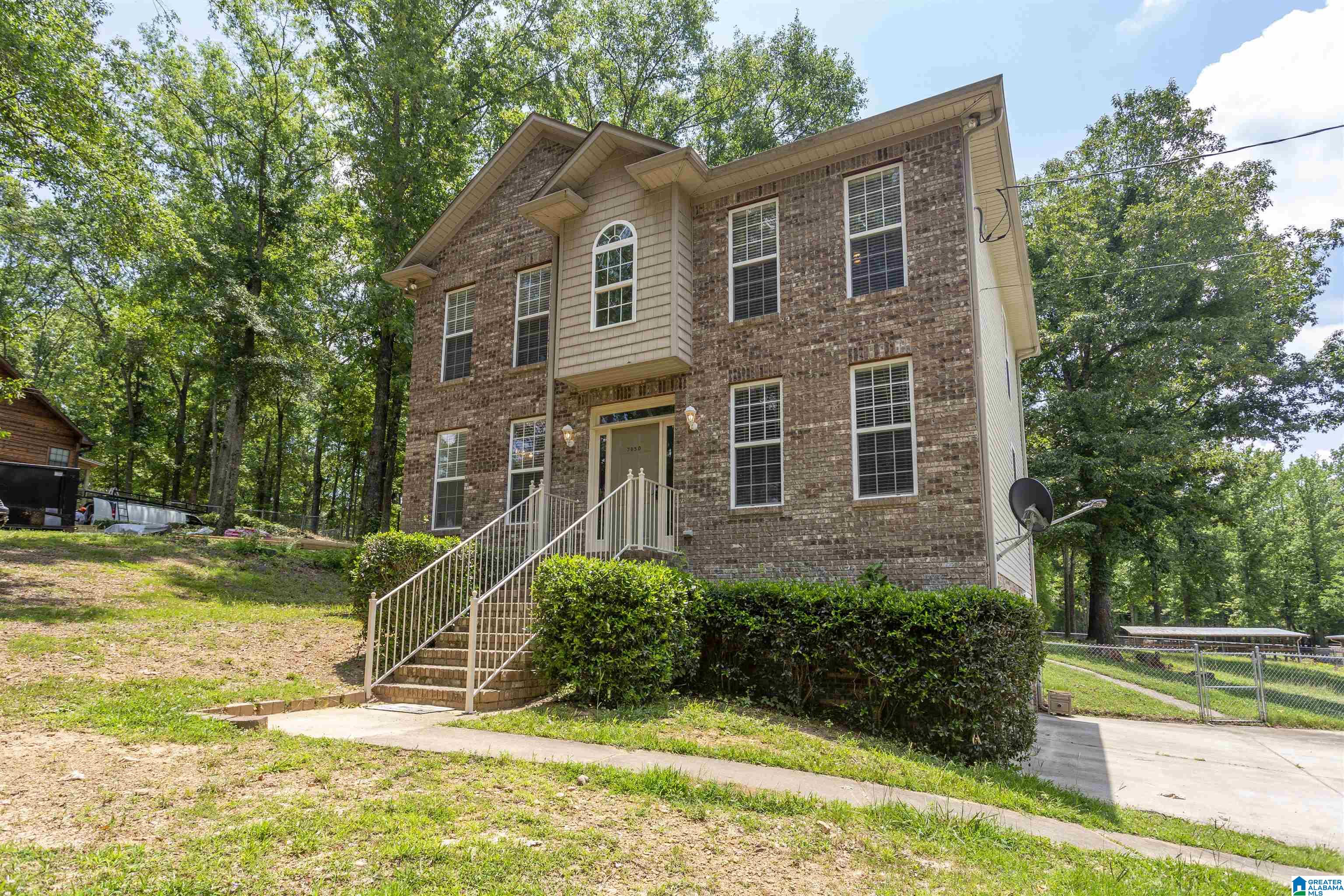 7050 Harpers Dairy Loop Bessemer, AL 35022 - Photo 3 of 73