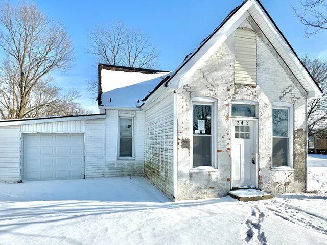 $49,900 | 263 Carthage Road, Charlottesville, IN 46117