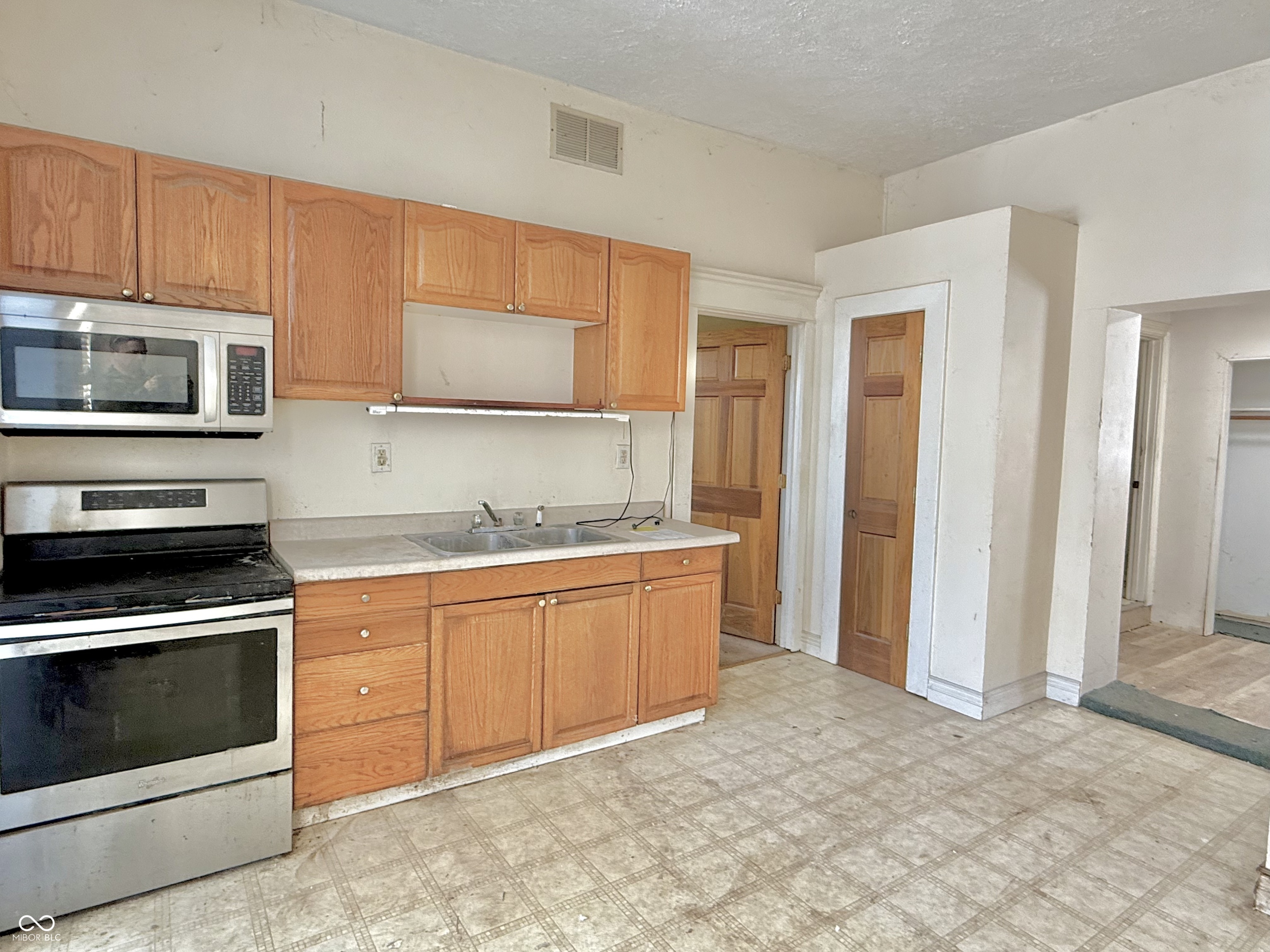 263 Carthage Road Charlottesville, IN 46117 - Photo 19 of 38