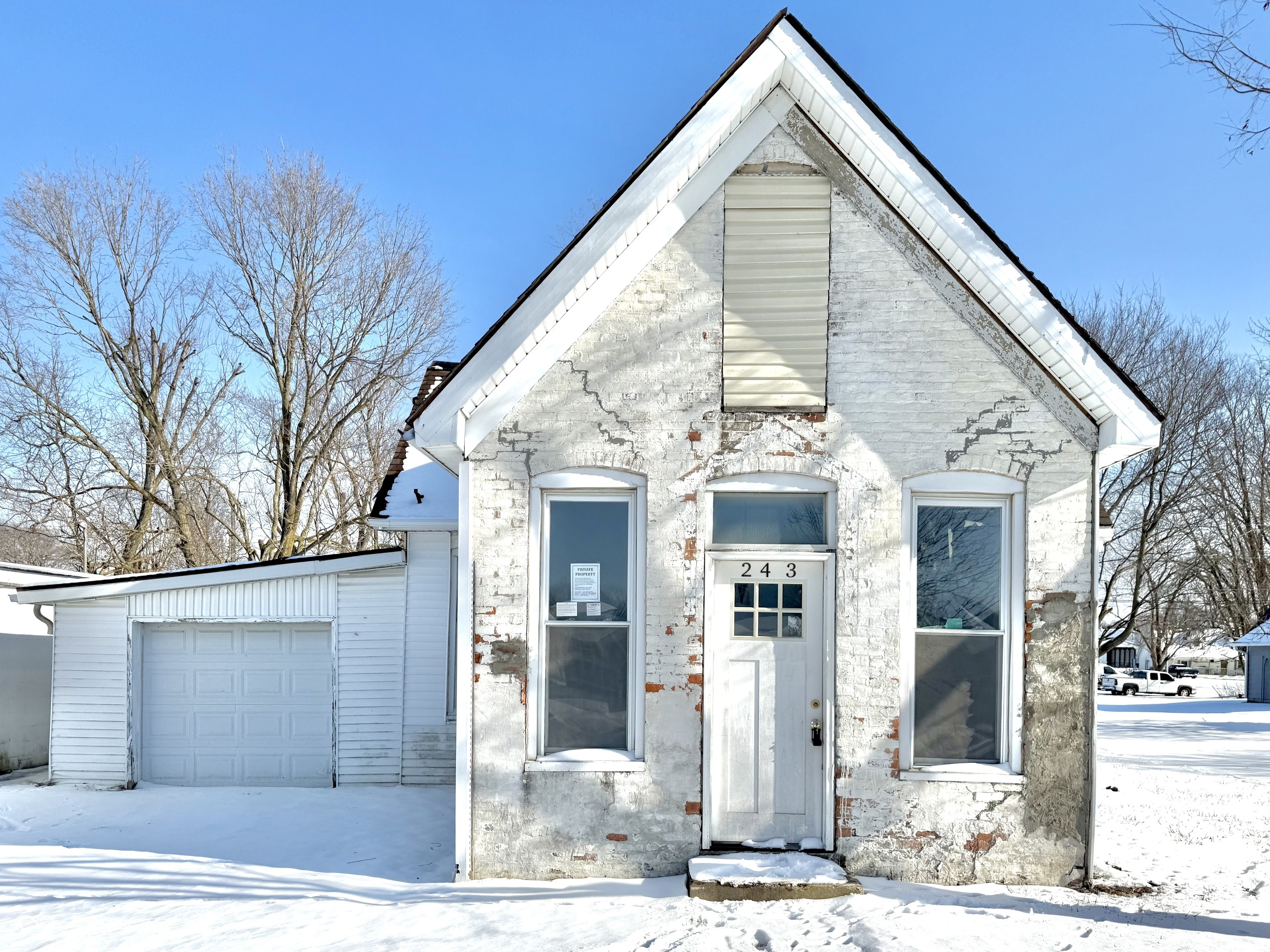 263 Carthage Road Charlottesville, IN 46117 - Photo 3 of 38