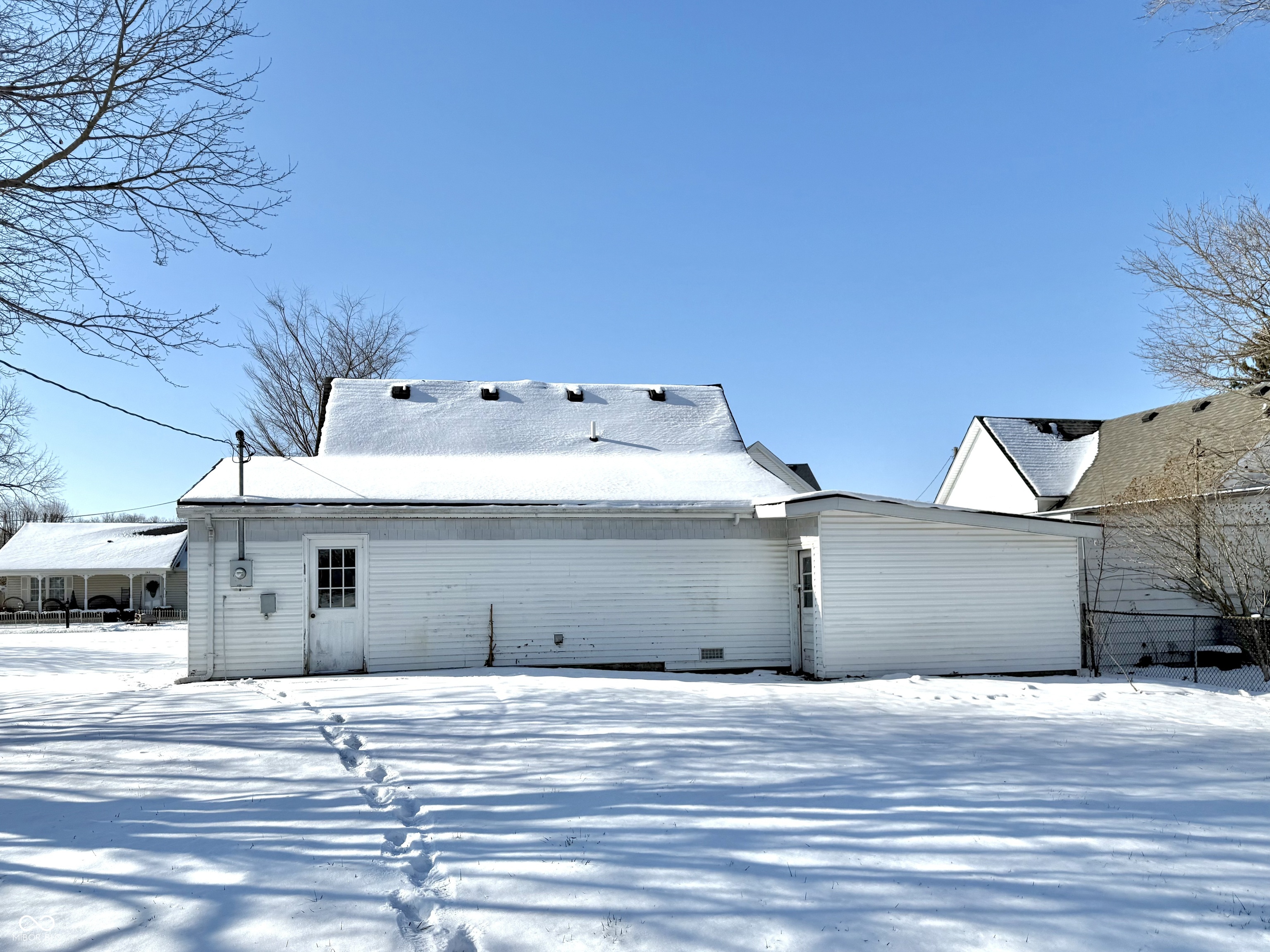 263 Carthage Road Charlottesville, IN 46117 - Photo 5 of 38