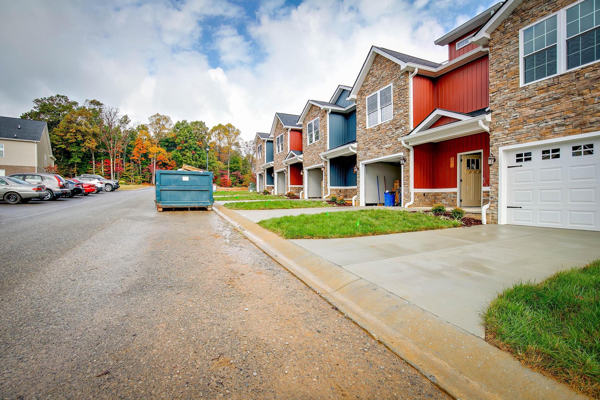 343 Piper Glen Gray, TN 37615 - Photo 5 of 29 Glen Piper-5