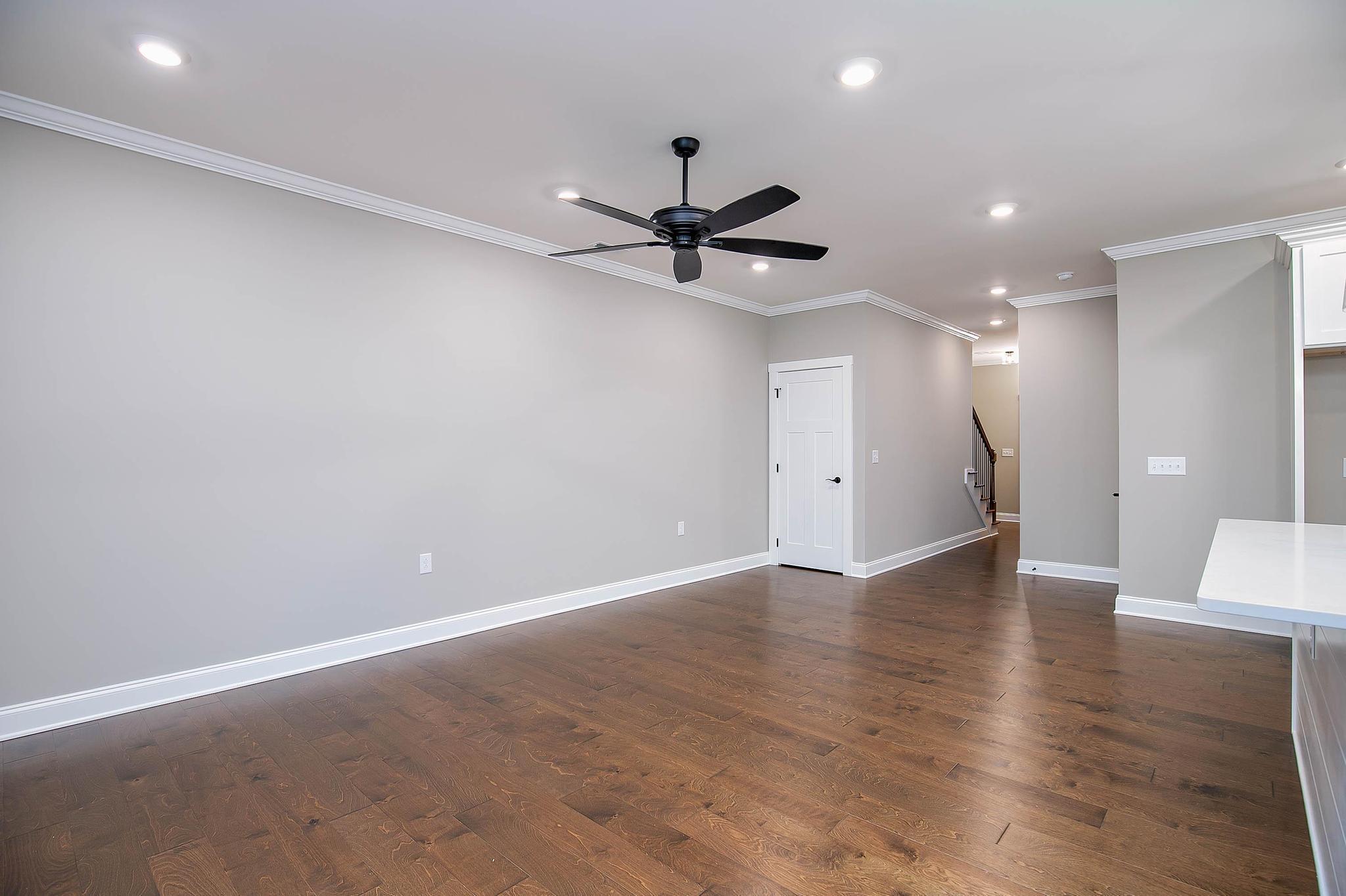 343 Piper Glen Gray, TN 37615 - Photo 10 of 29 Glen Piper-10