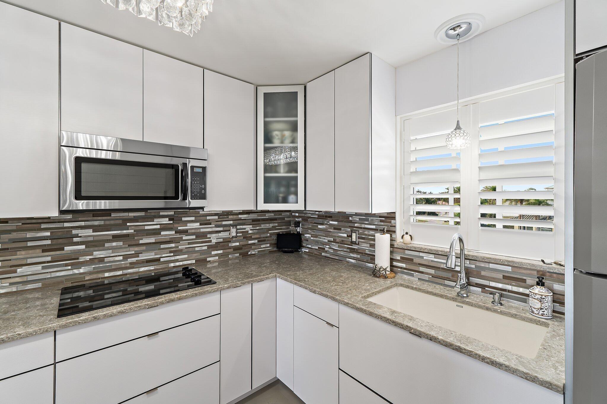 100 Waterway Road, Unit E305 Tequesta, FL 33469 - Photo 21 of 82 013-100WaterwayRd-E305-Tequesta-SMALL