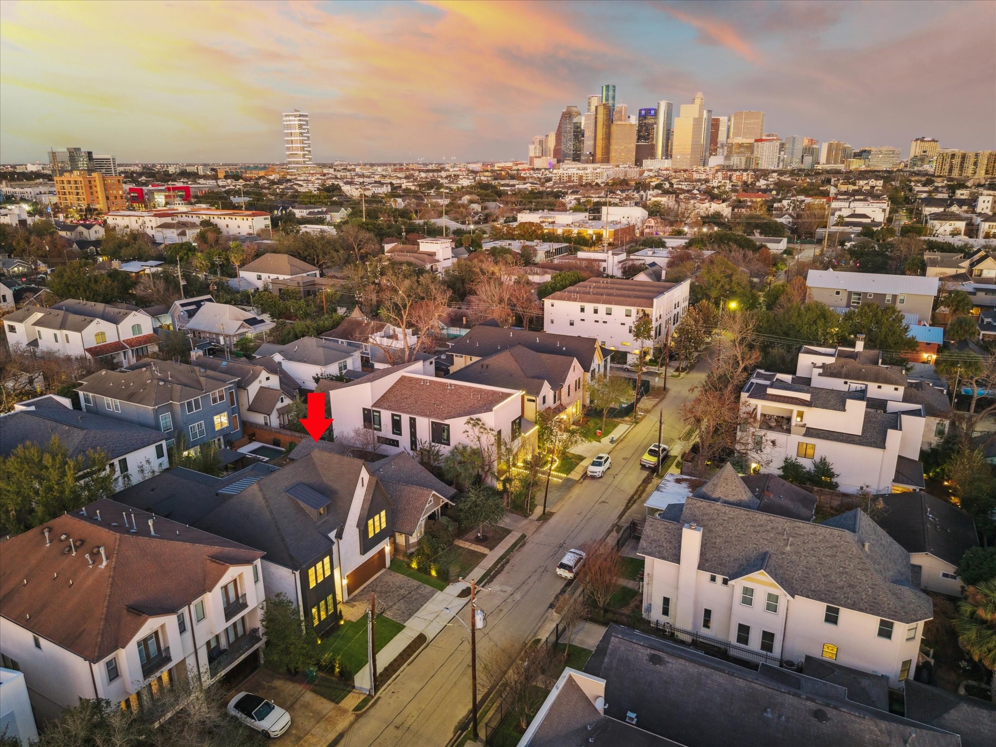 1210 West Drew Street Houston, TX 77006 - Photo 34 of 35 A great location in the Hyde Park section of Houston, with an active homeowner community and great style. Close to coffee shops, fine dining, and shopping, and quick access to downtown and all other areas of the city!
