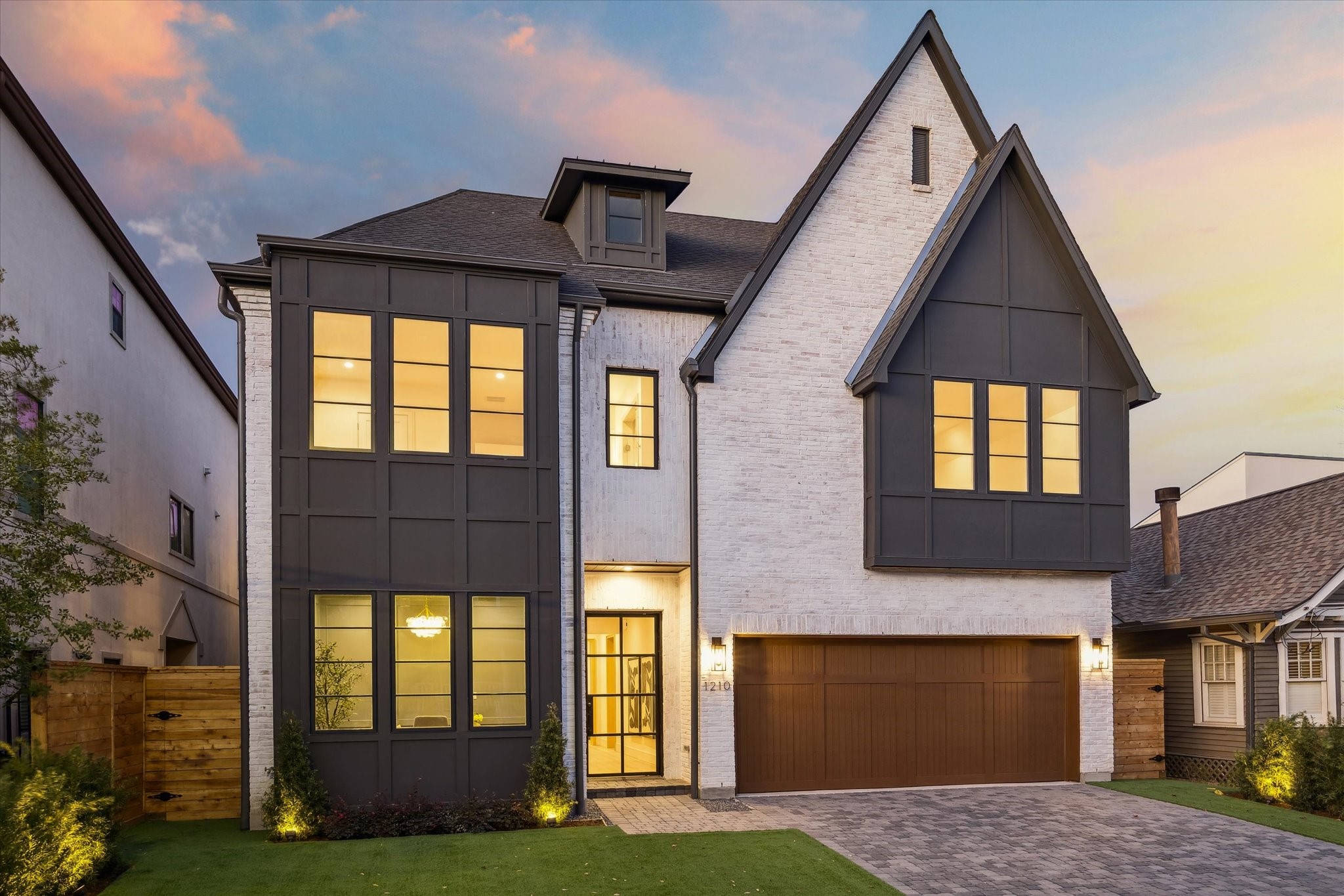 1210 West Drew Street Houston, TX 77006 - Photo 35 of 35 1210 West Drew. Elegant new construction with unparalleled finishes. Make an appointment to view it today!