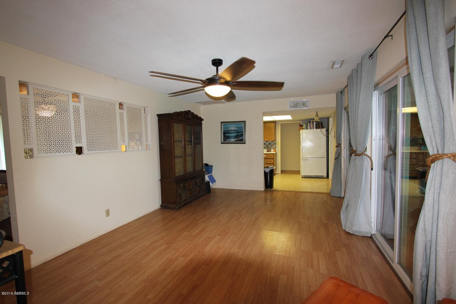4038 Shell Point Road Beaufort, SC 29906 - Photo 7 of 23 Dining Room