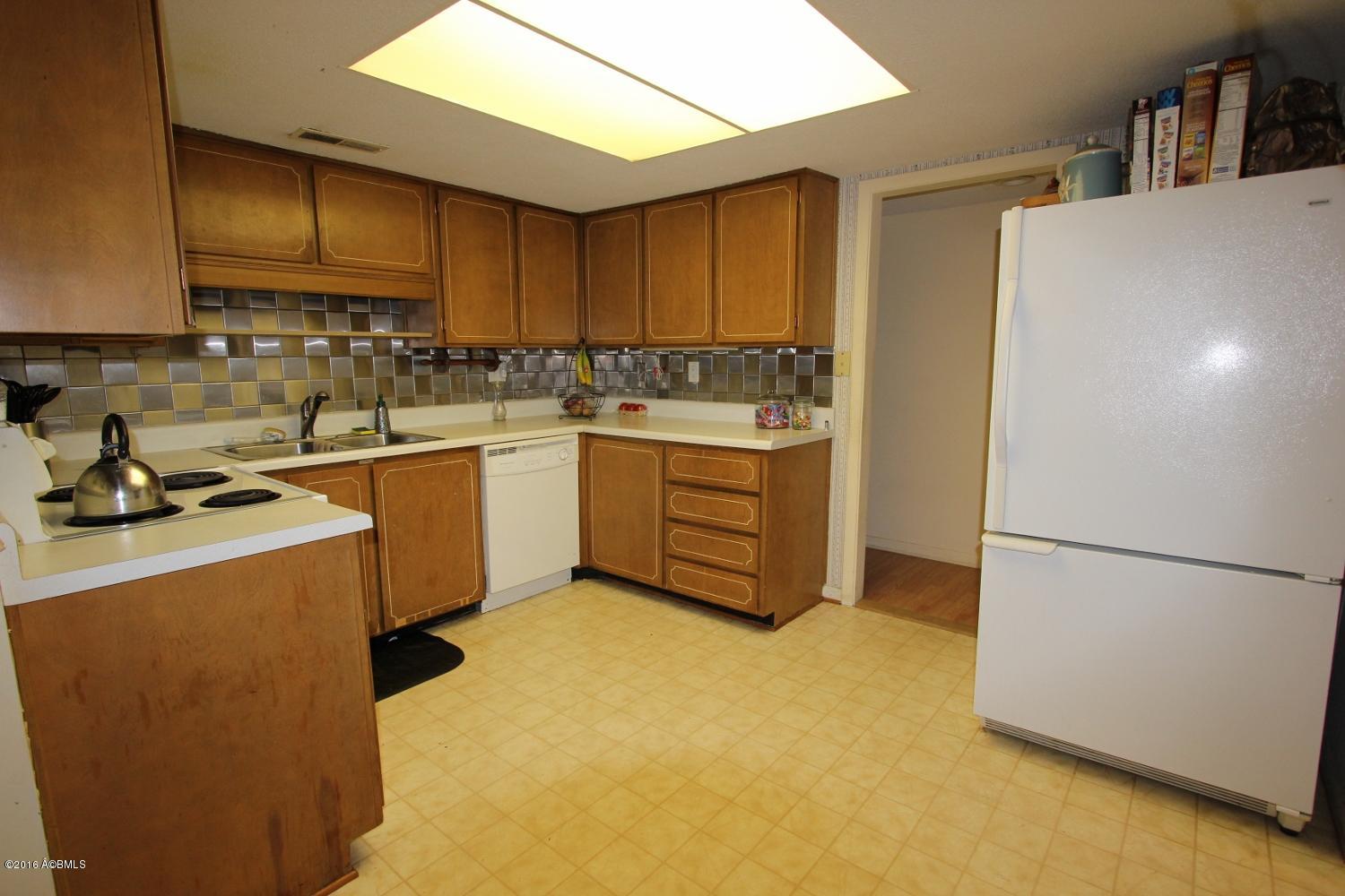 4038 Shell Point Road Beaufort, SC 29906 - Photo 8 of 23 Kitchen