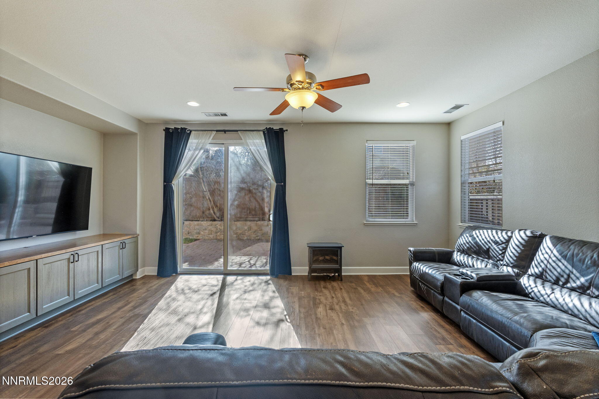 540 Terracina Way Reno, NV 89521 - Photo 11 of 38 15-web-or-mls-DSC08658