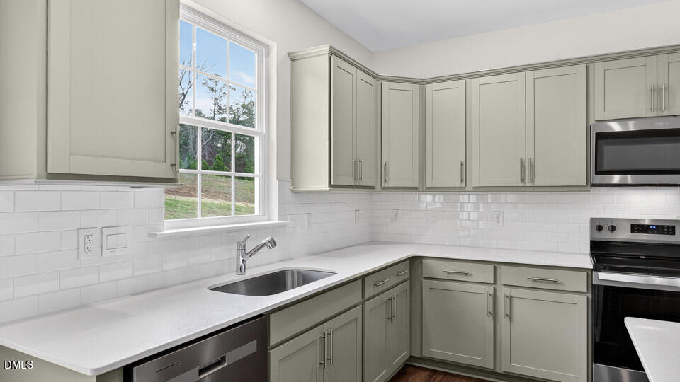 324 Flat Riv Run Hillsborough, NC 27278 - Photo 8 of 42 Kitchen