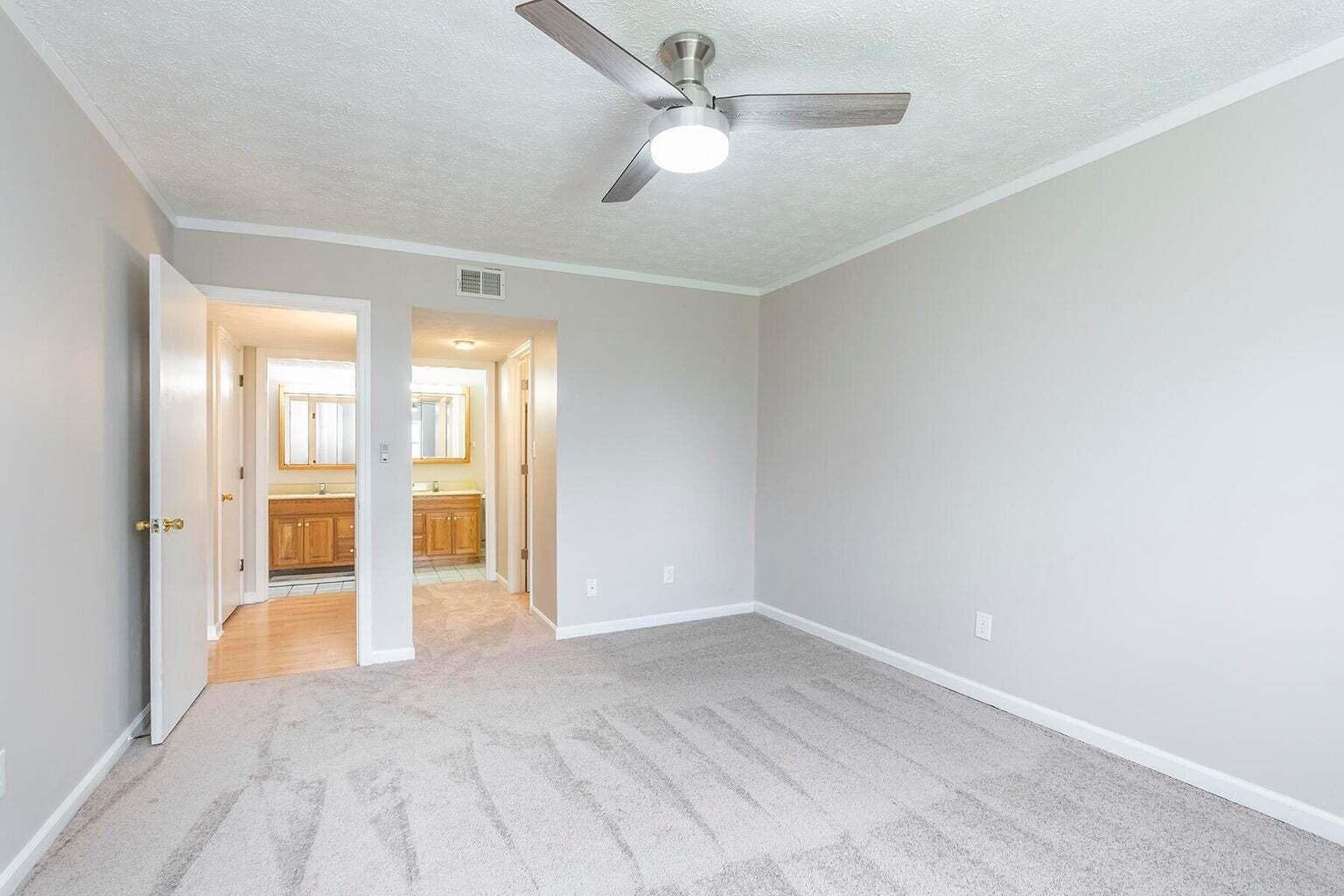 1032 Armstrong Mill Road, Unit D Lexington, KY 40517 - Photo 5 of 14 1032 Armstrong Mill Rd 10