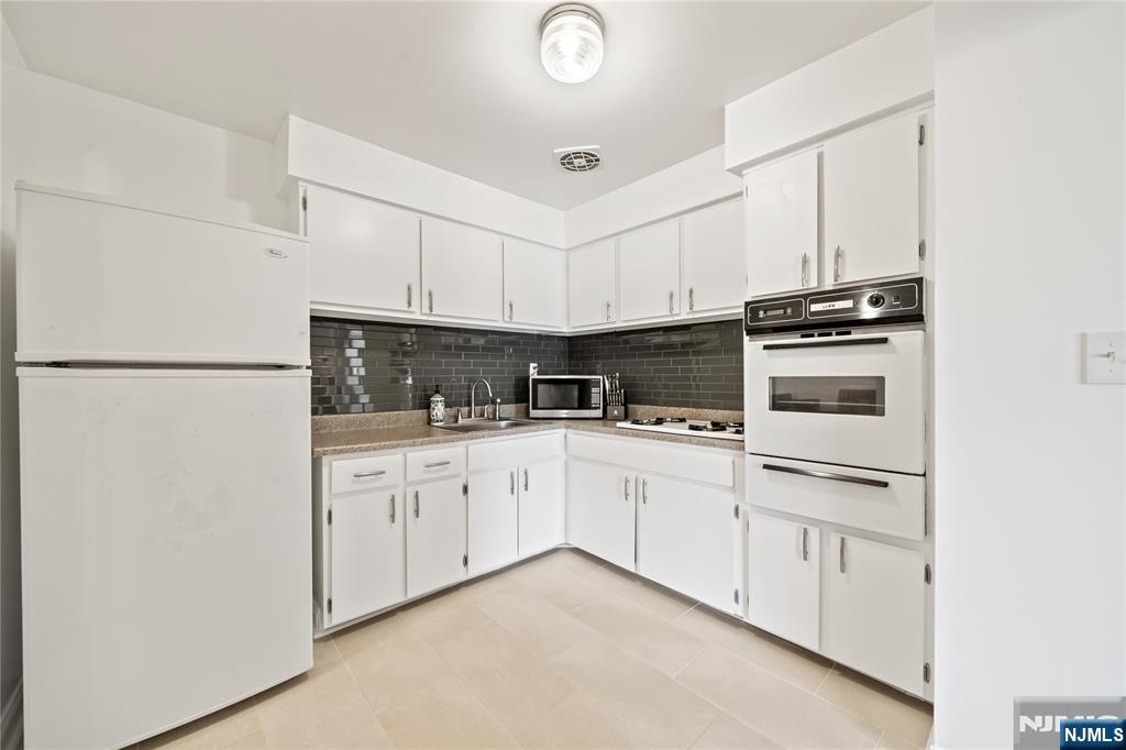 322 Hoover Avenue, Unit 73 Bloomfield, NJ 07003 - Photo 7 of 15