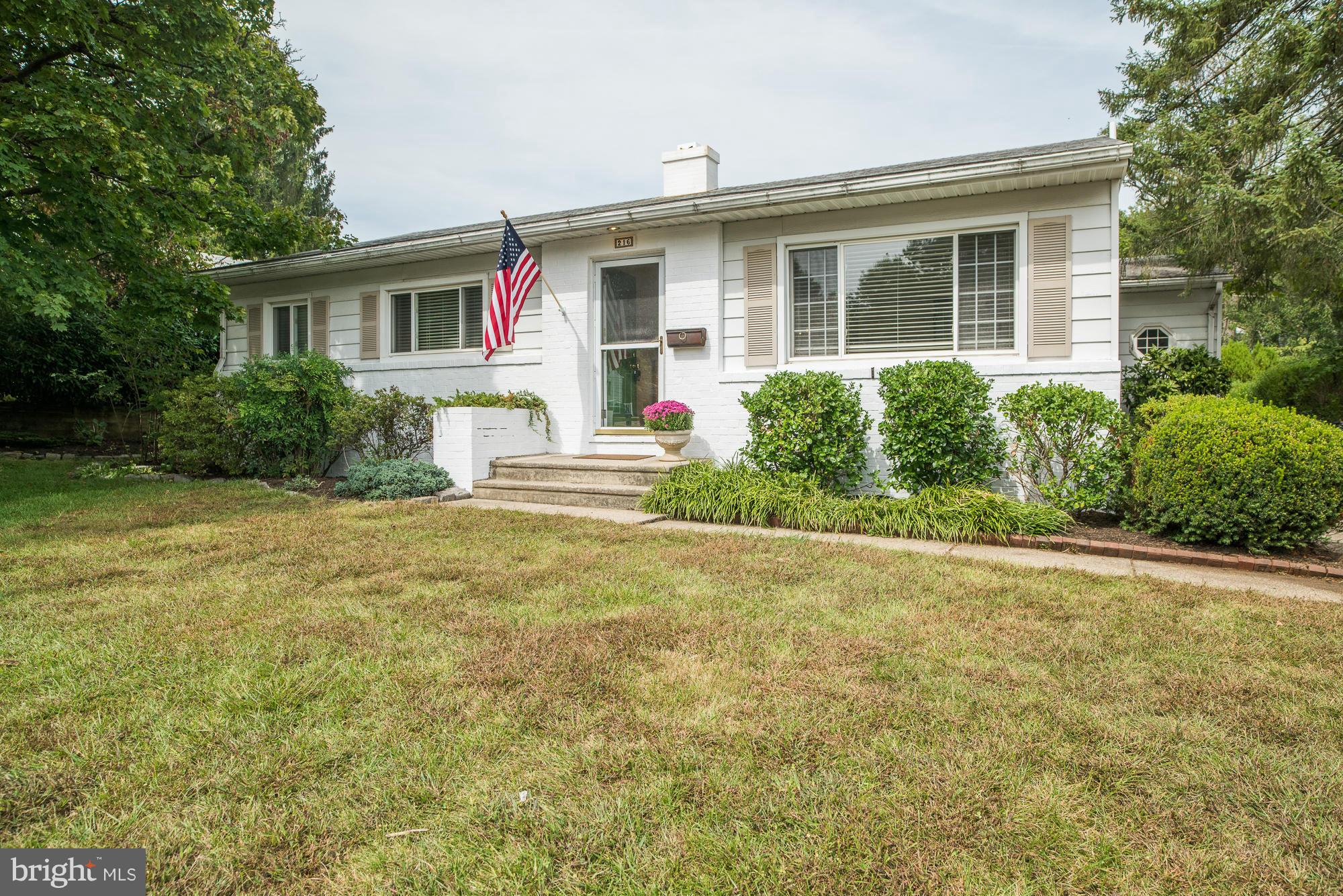 216 Quaker Ridge Road Lutherville-Timonium, MD 21093 - Photo 1 of 26 Exterior (Front)