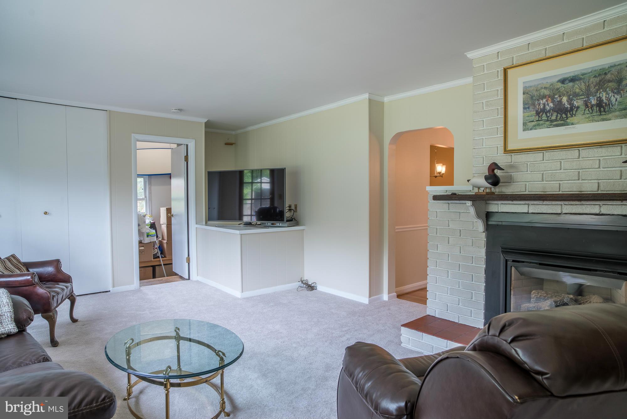 216 Quaker Ridge Road Lutherville-Timonium, MD 21093 - Photo 13 of 26 Family Room