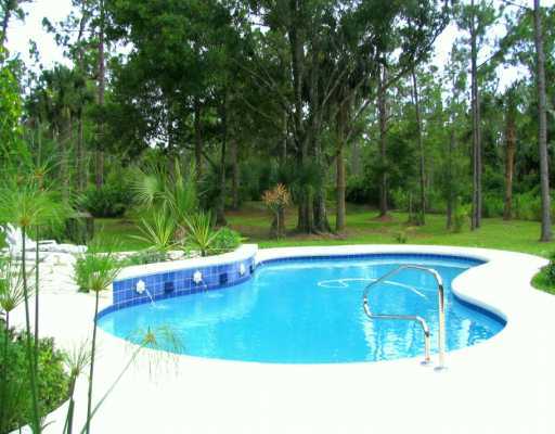 11352 175th Road North Jupiter, FL 33478 - Photo 1 of 11 Primary Photo
