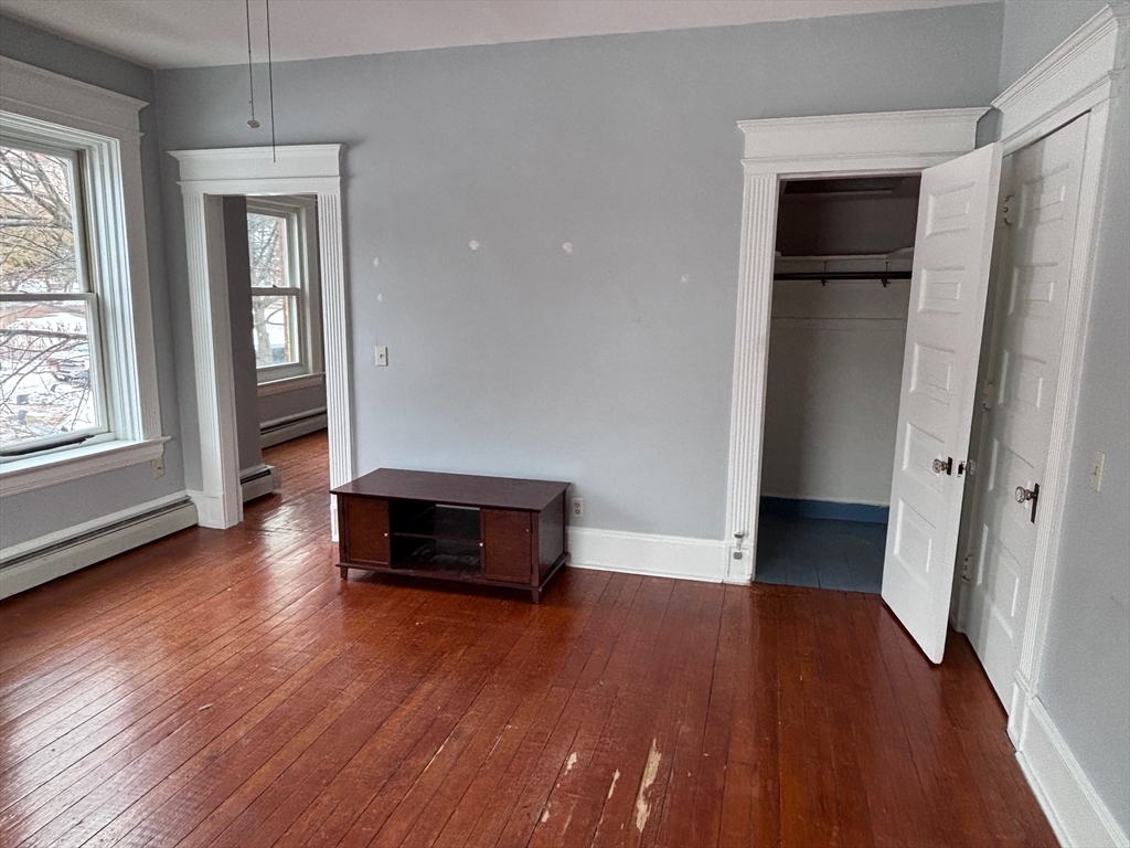 495 Appleton Street, Unit 2L Holyoke, MA 01040 - Photo 3 of 11