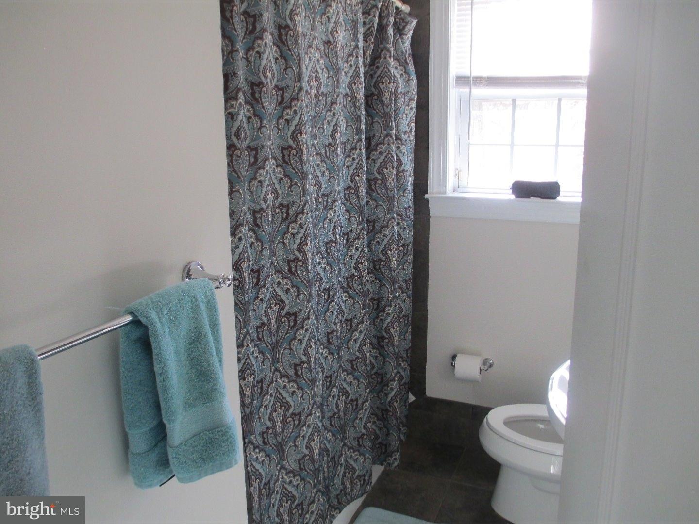 28 West Ridge Road Media, PA 19063 - Photo 12 of 25 Bathroom