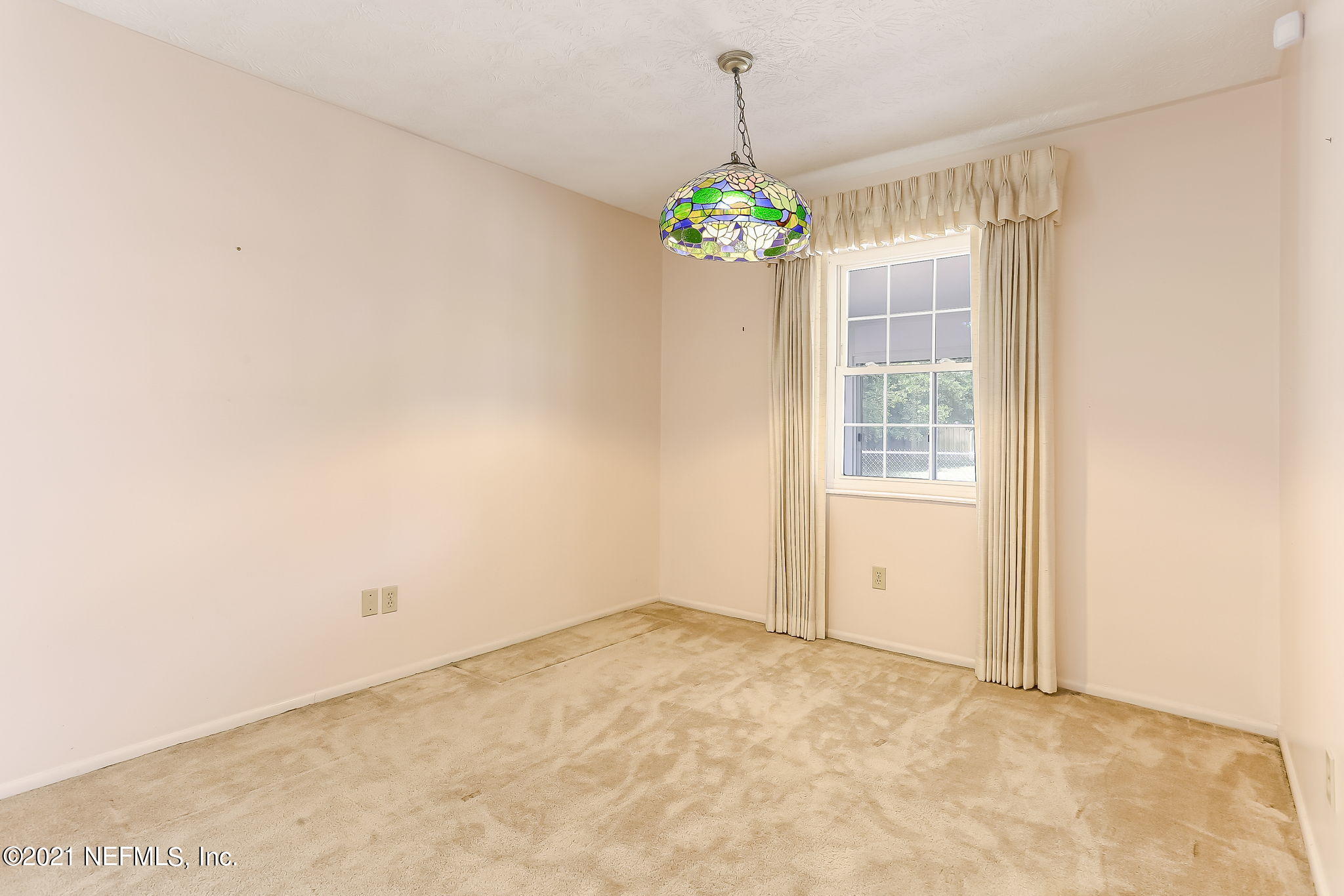 8217 Cassie Road Jacksonville, FL 32221 - Photo 13 of 40 13-web-or-mls-Lightroom SH 8217 Cassie R