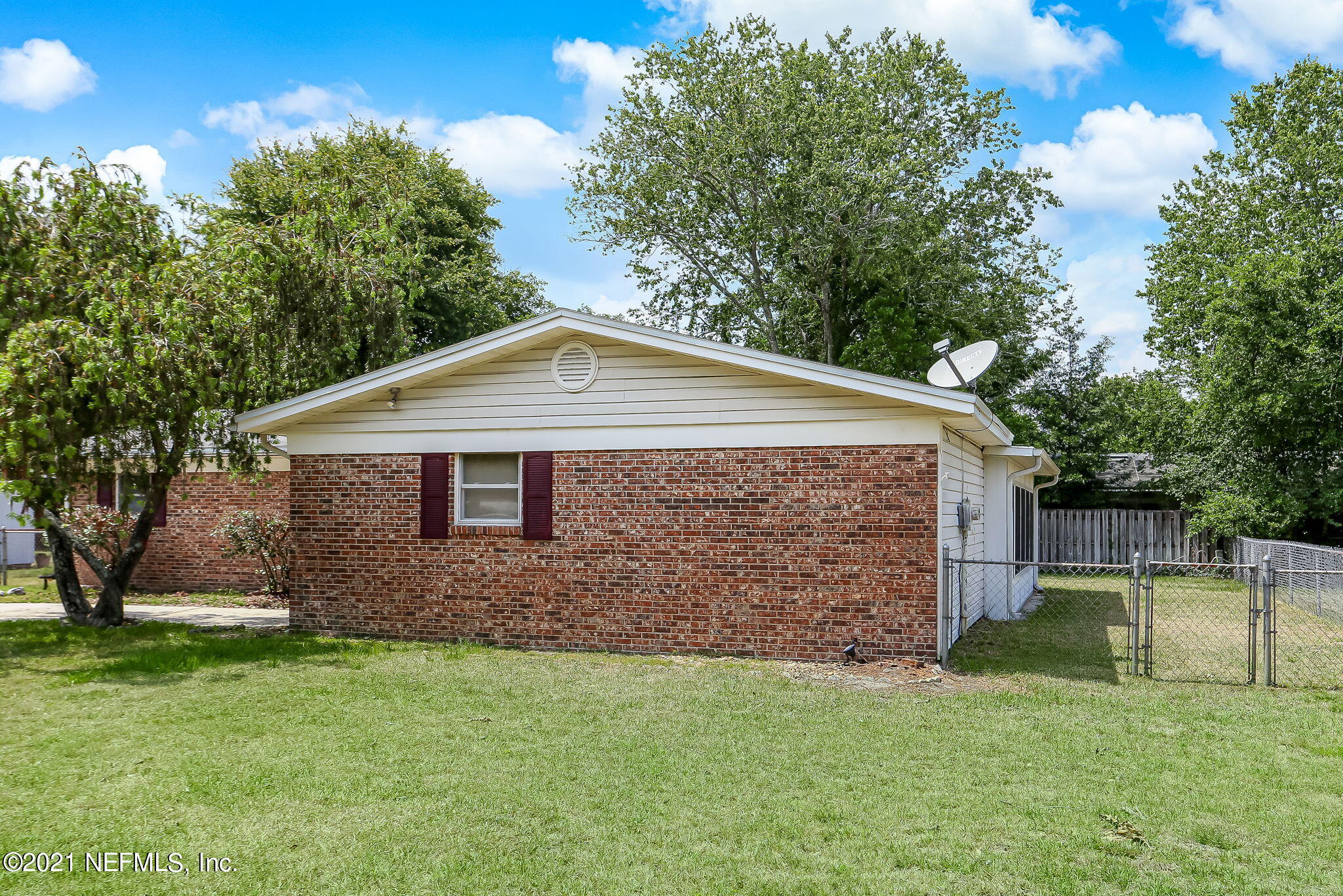 8217 Cassie Road Jacksonville, FL 32221 - Photo 5 of 40 8217 Cassie Rd. Erin King REALTOR