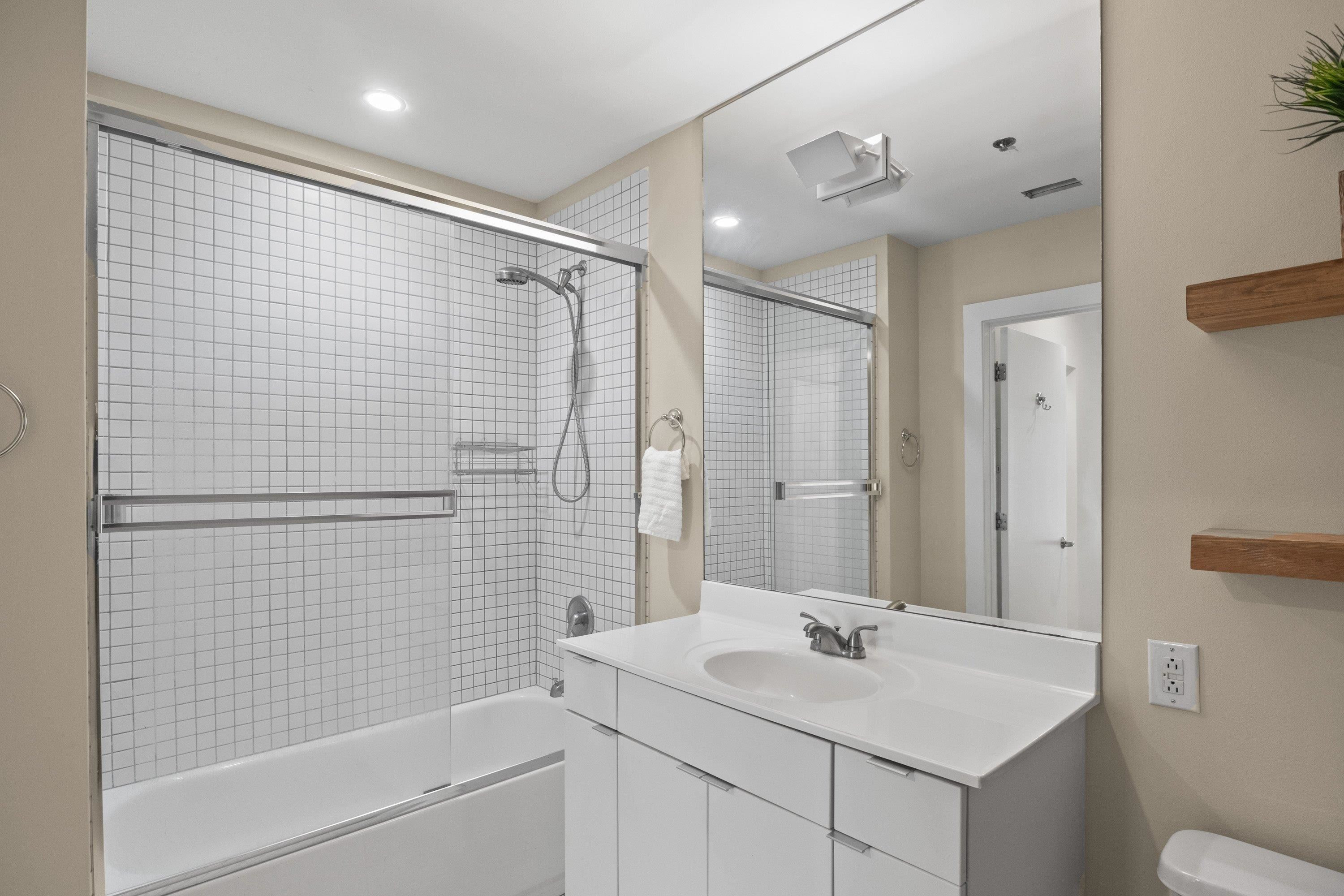 319 Fayetteville Street, Unit 204 Raleigh, NC 27601 - Photo 24 of 38 Photo 24