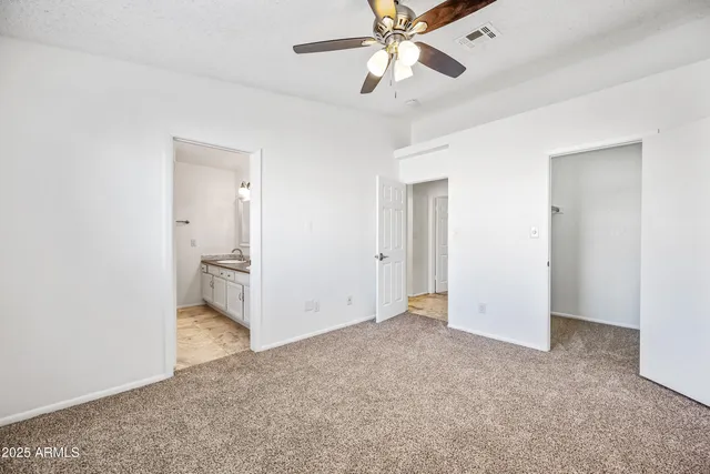 $2,000 | 3060 East John Cabot Road, Phoenix, AZ 85032