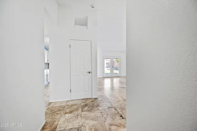 $2,000 | 3060 East John Cabot Road, Phoenix, AZ 85032