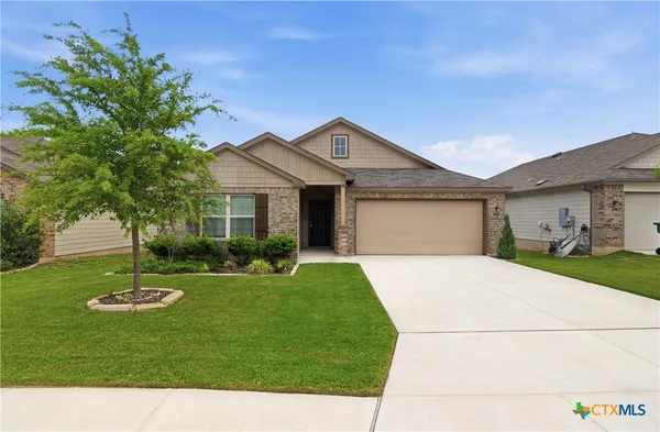 $299,900 | 2905 Greenbriar, Seguin, TX 78155