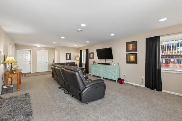 $275,000 | 1287 4th Street Northwest, West Fargo, ND 58078