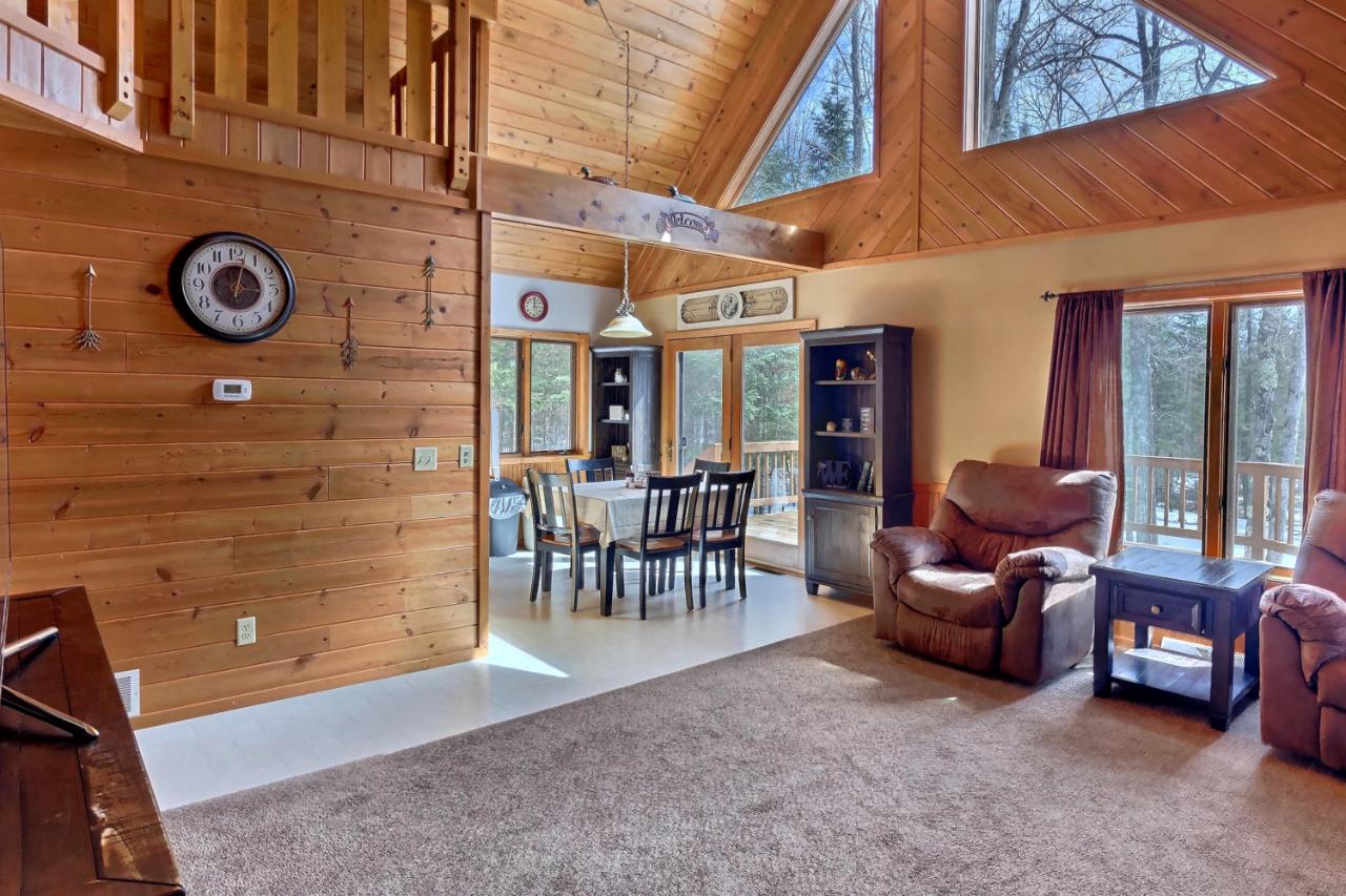 4069 Mill Lake Road Rhinelander, WI 54501 - Photo 4 of 26 Gallery Image 4