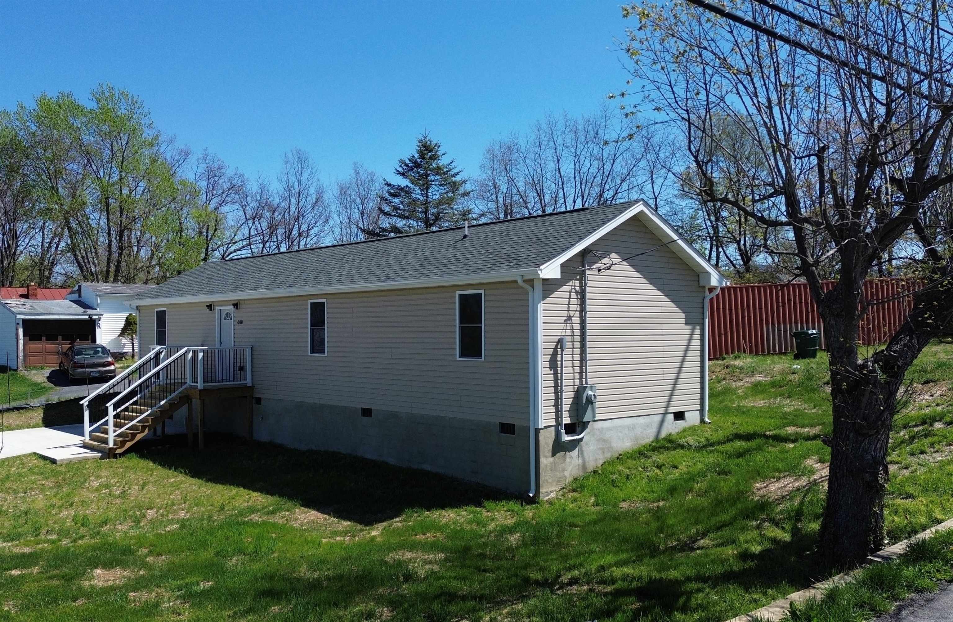 600 North Bayard Avenue Waynesboro, VA 22980 - Photo 6 of 55