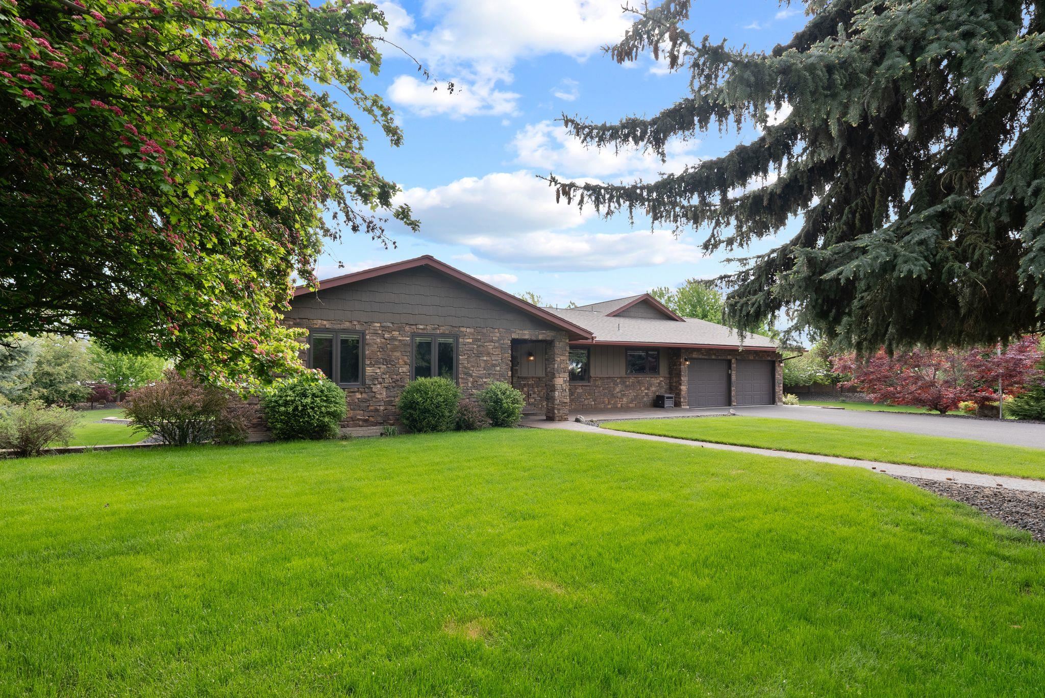 3010 West Hawthorne Road Spokane, WA 99208 - Photo 1 of 50 Gallery Image 1