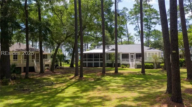 $597,999 | 135 Avenue Of Oaks, Daufuskie Island, SC 29915