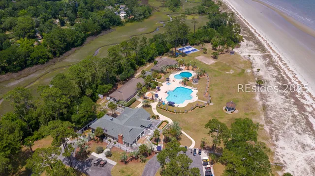 $597,999 | 135 Avenue Of Oaks, Daufuskie Island, SC 29915