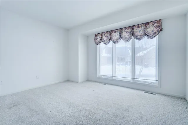 $489,900 | 2 Dartmouth Court, Pittsford, NY 14534